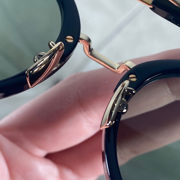 Yves Saint Laurent Black Round Sunglasses - Picture 12 of 15